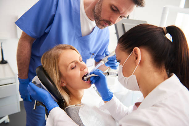 Best Wisdom Tooth Removal  in Forreston, IL